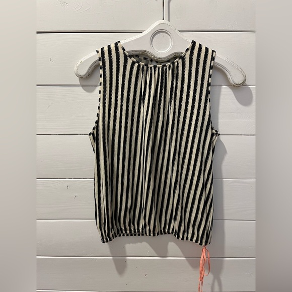 Hoss Intropia striped sleeveless top - size S🖤 - Picture 1 of 8